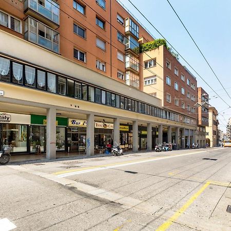 Delia'S Studios In The City Center By Wonderful Italy Болонья Екстер'єр фото
