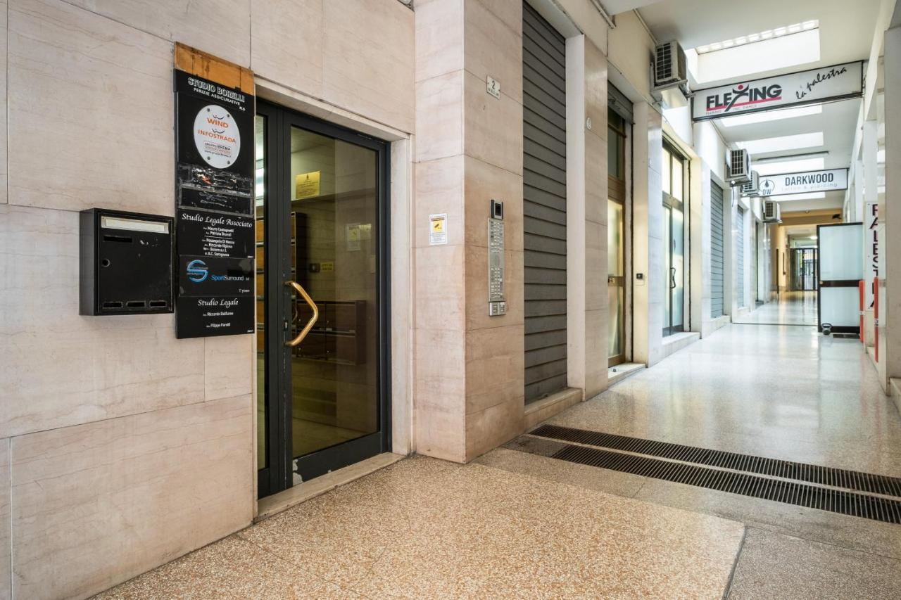 Delia'S Studios In The City Center By Wonderful Italy Болонья Екстер'єр фото