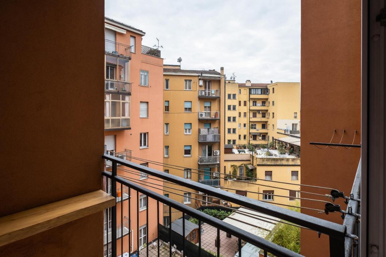Delia'S Studios In The City Center By Wonderful Italy Болонья Екстер'єр фото